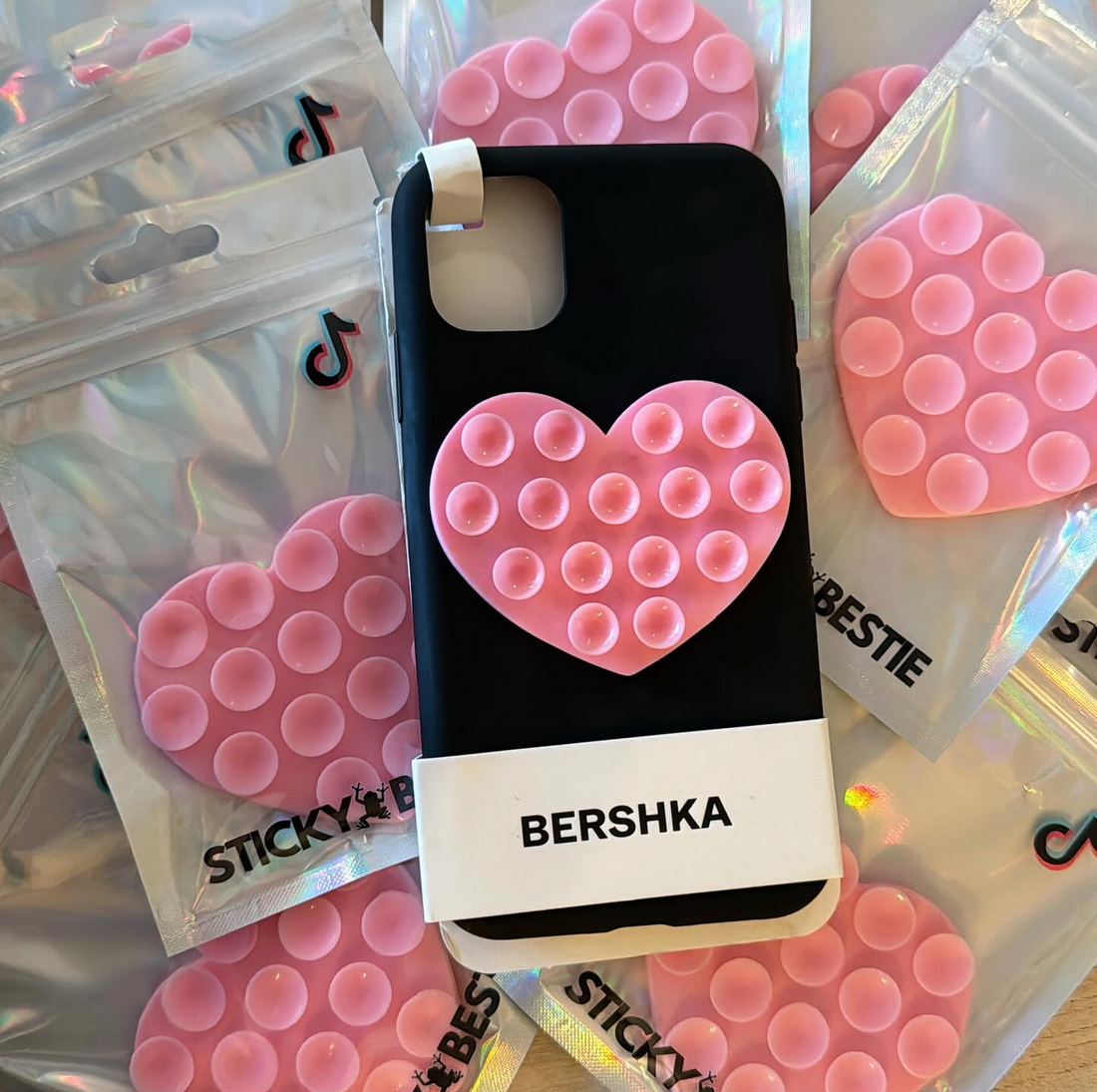 BERSHKA X STICKYBESTIE