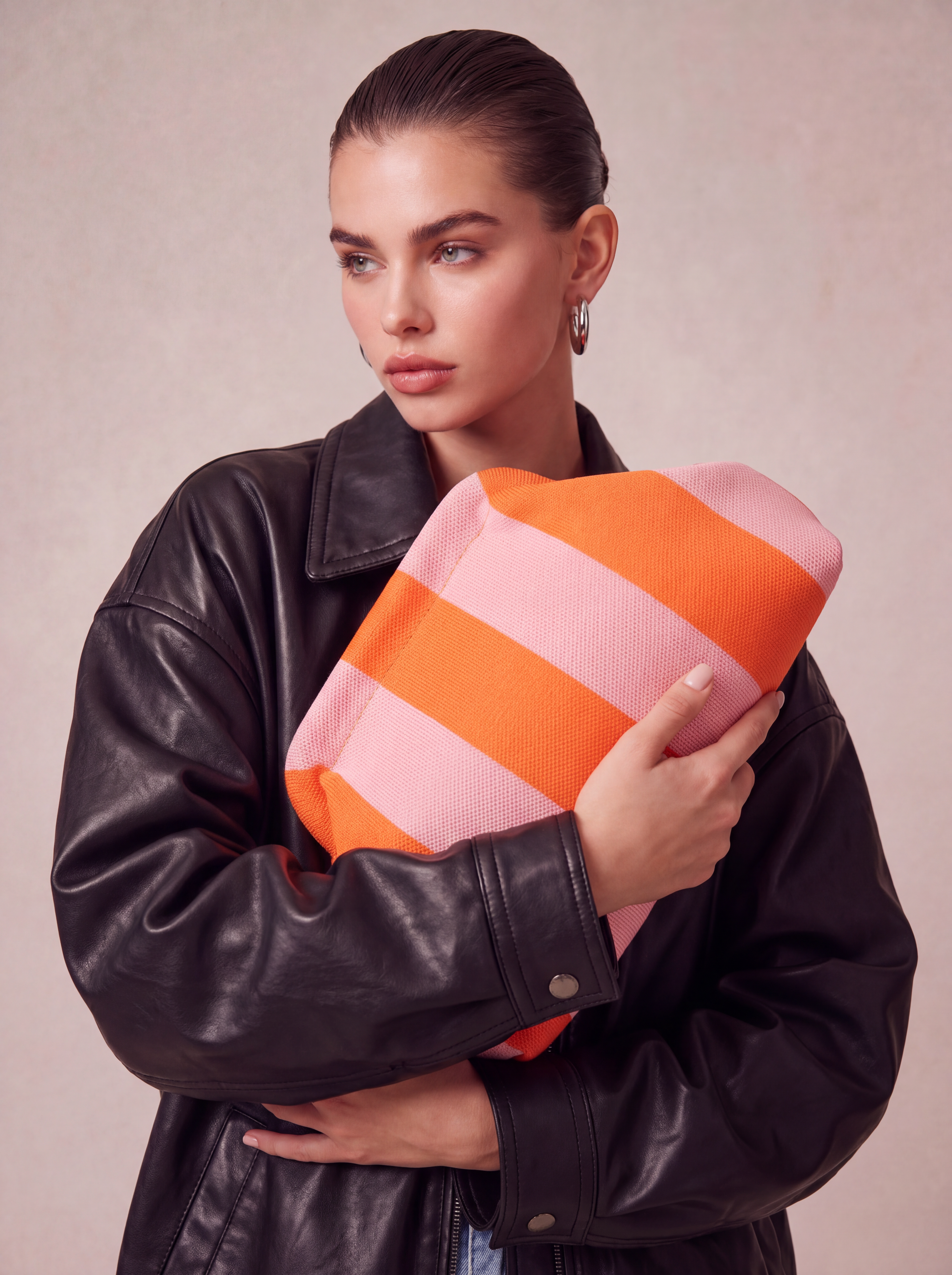 CITY GIRL POUCH