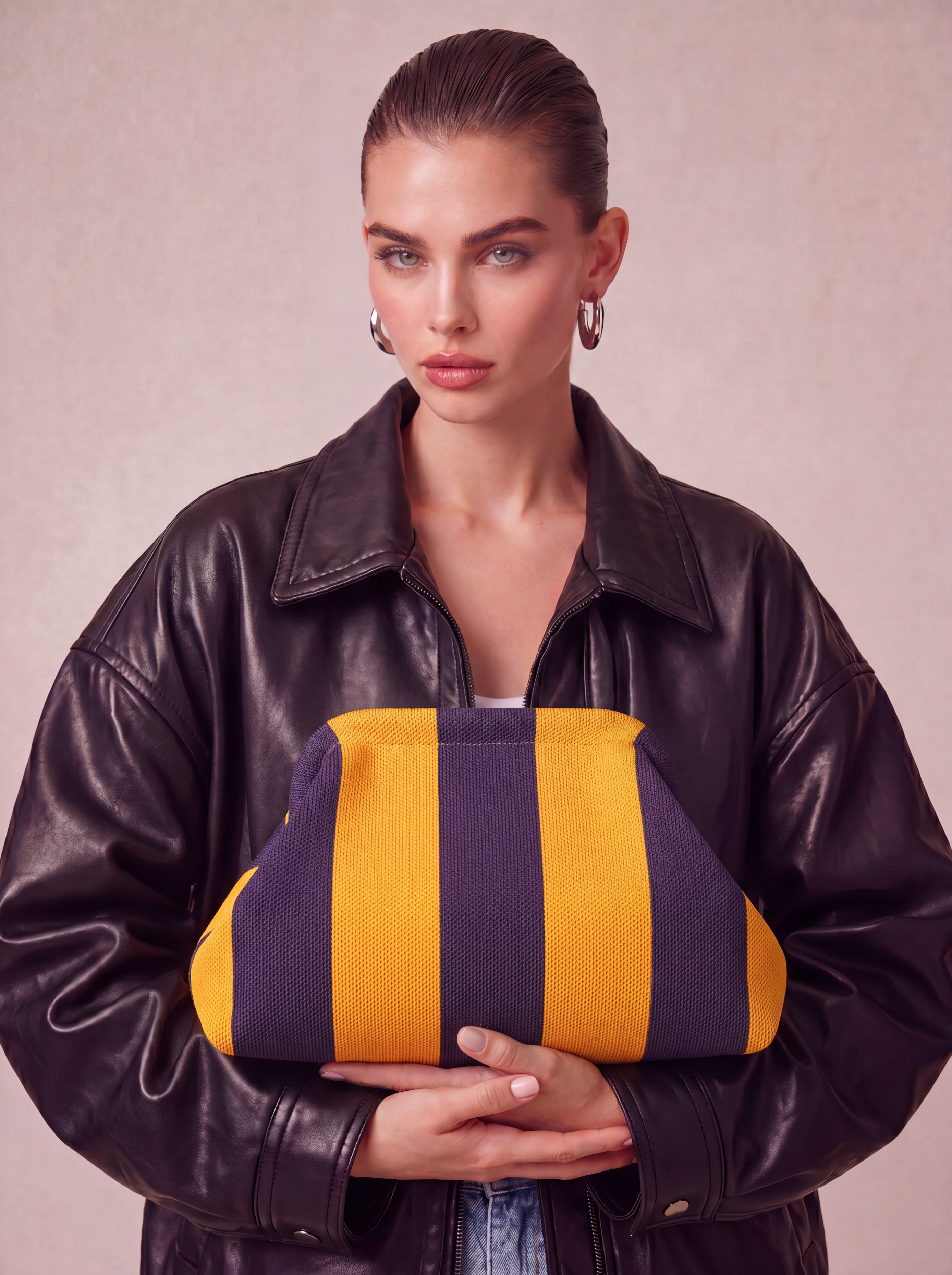 CITY GIRL POUCH