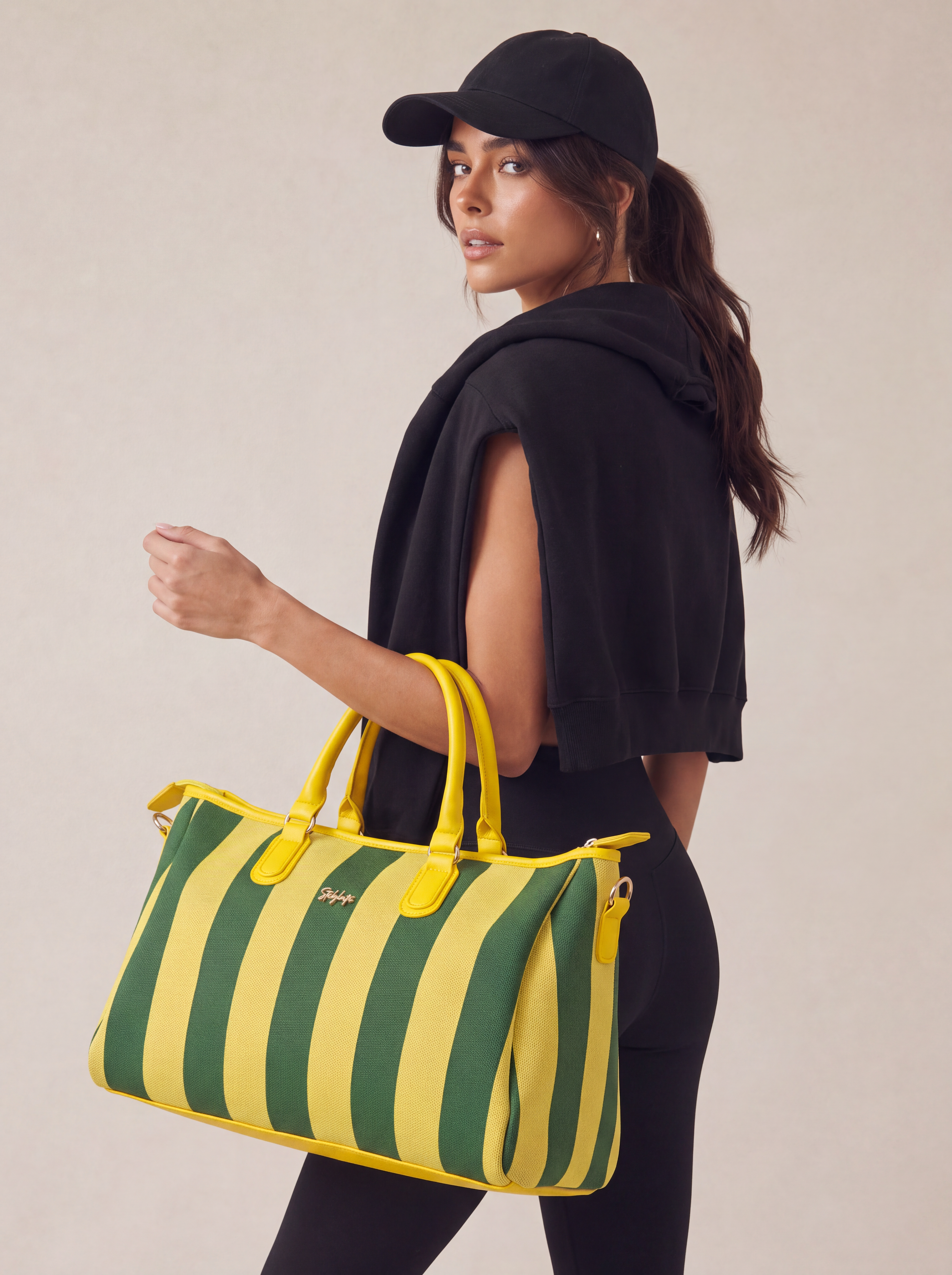 CITY GIRL TRAVEL BAG-1
